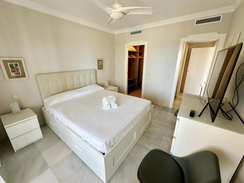 Coral 63 By Homeprive Dénia