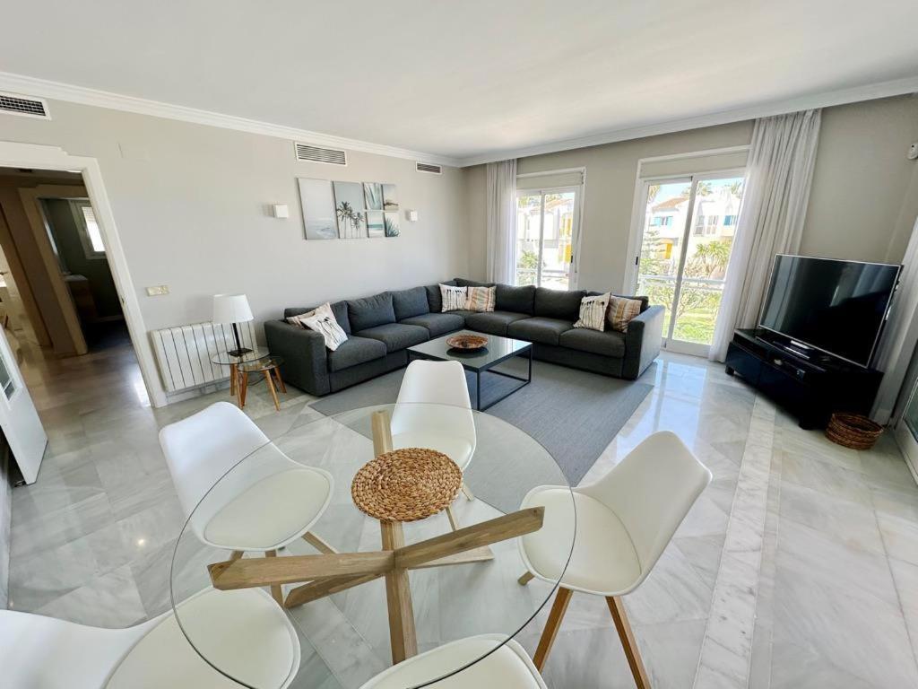 Coral 63 By Homeprive Dénia