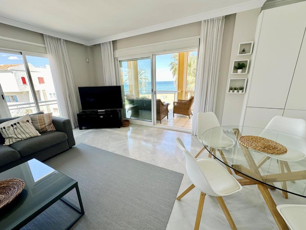 Coral 63 By Homeprive * Dénia